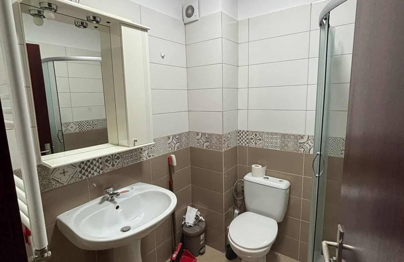 Alquiler de un cómodo apartamento de 1 habitación con cocina independiente y balcón, Chiajna, Bucarest, Rumanía